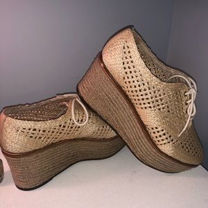 Schutz Jules Raffia Straw Wedges sz. 9 never worn!